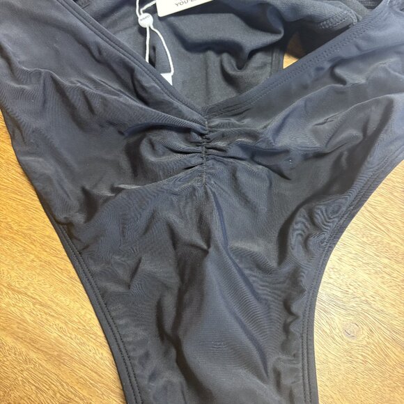 NEW Cupshe Black One Piece Swimsuit - Size M - Picture 3 of 4